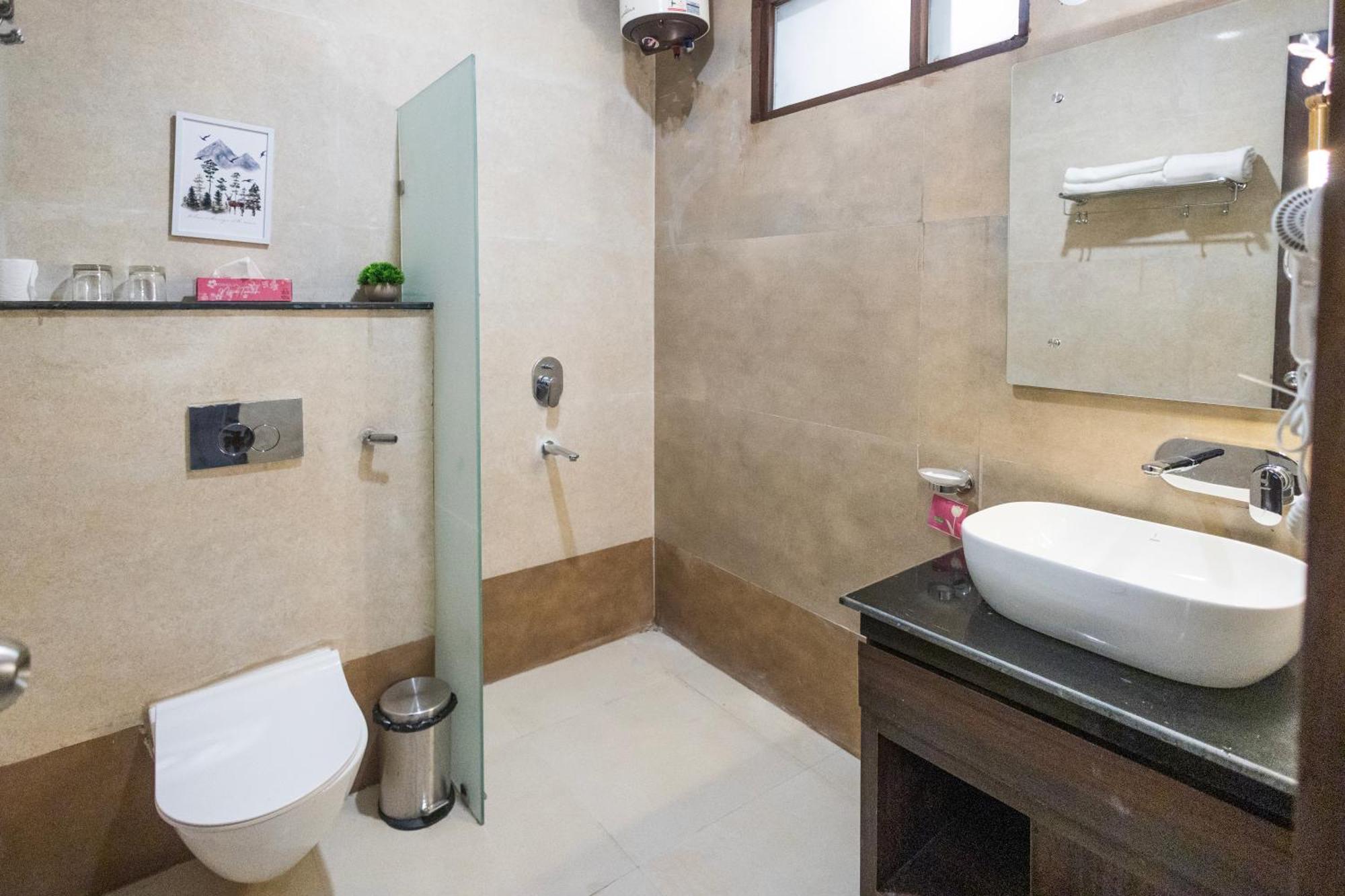 Stone Wood Hotel, Rishīkesh المظهر الخارجي الصورة
