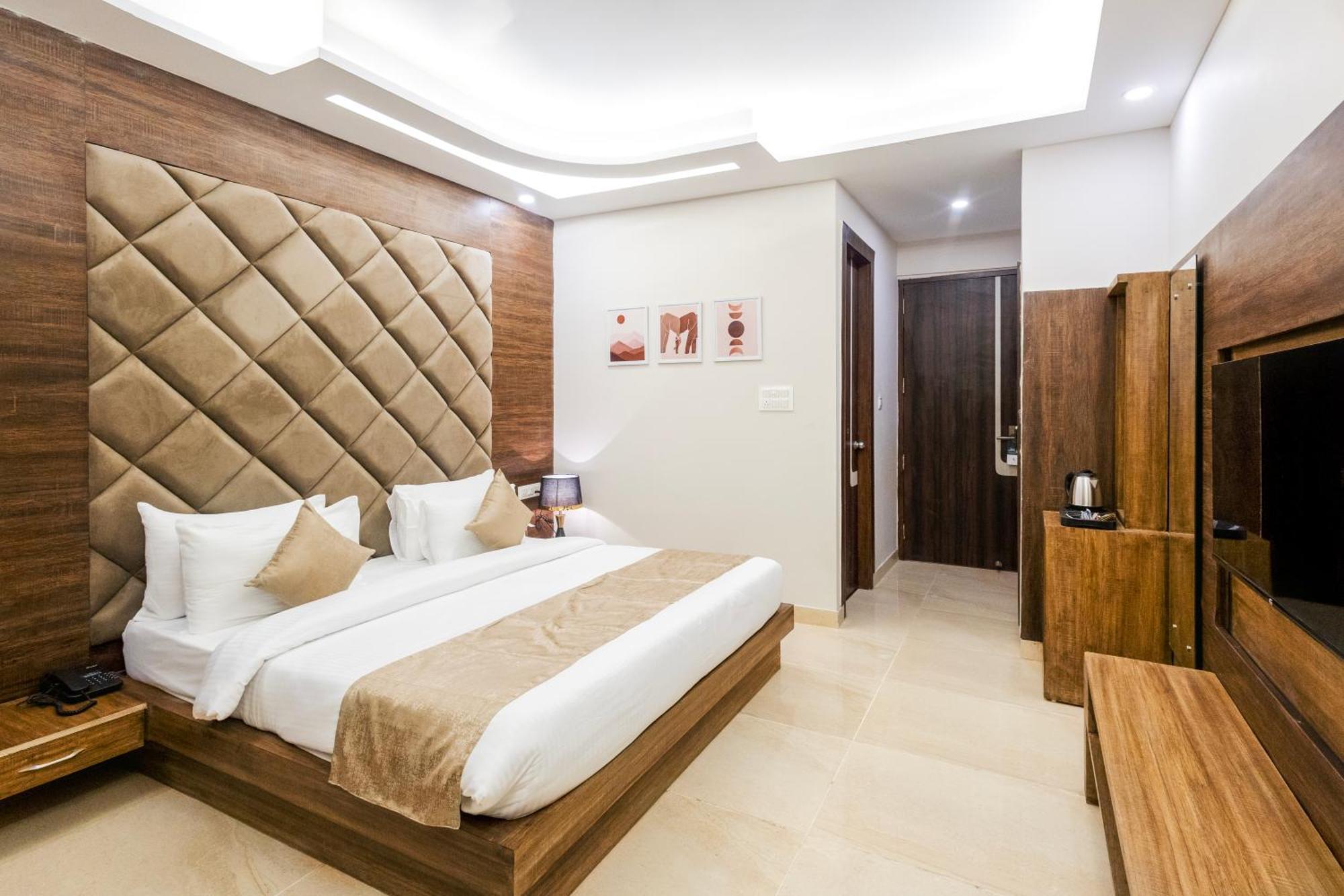 Stone Wood Hotel, Rishīkesh المظهر الخارجي الصورة